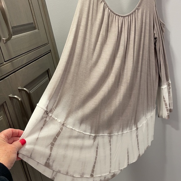 Braeve sleeveless top, Size Small - Picture 4 of 4